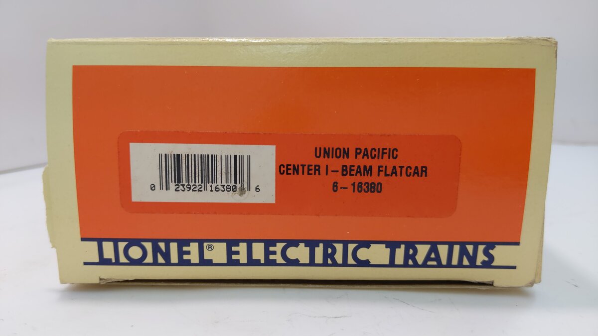 Lionel 6-16380 O Gauge Union Pacific Center I-Beam Flatcar with Wood Load LN/Box