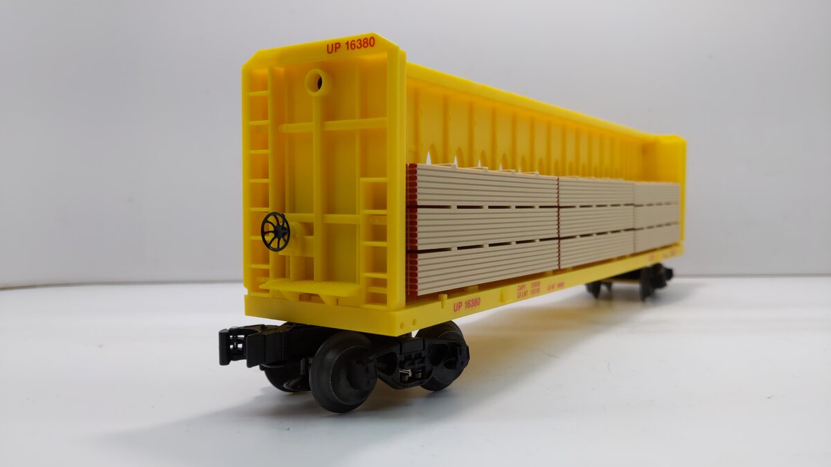Lionel 6-16380 O Gauge Union Pacific Center I-Beam Flatcar with Wood Load LN/Box