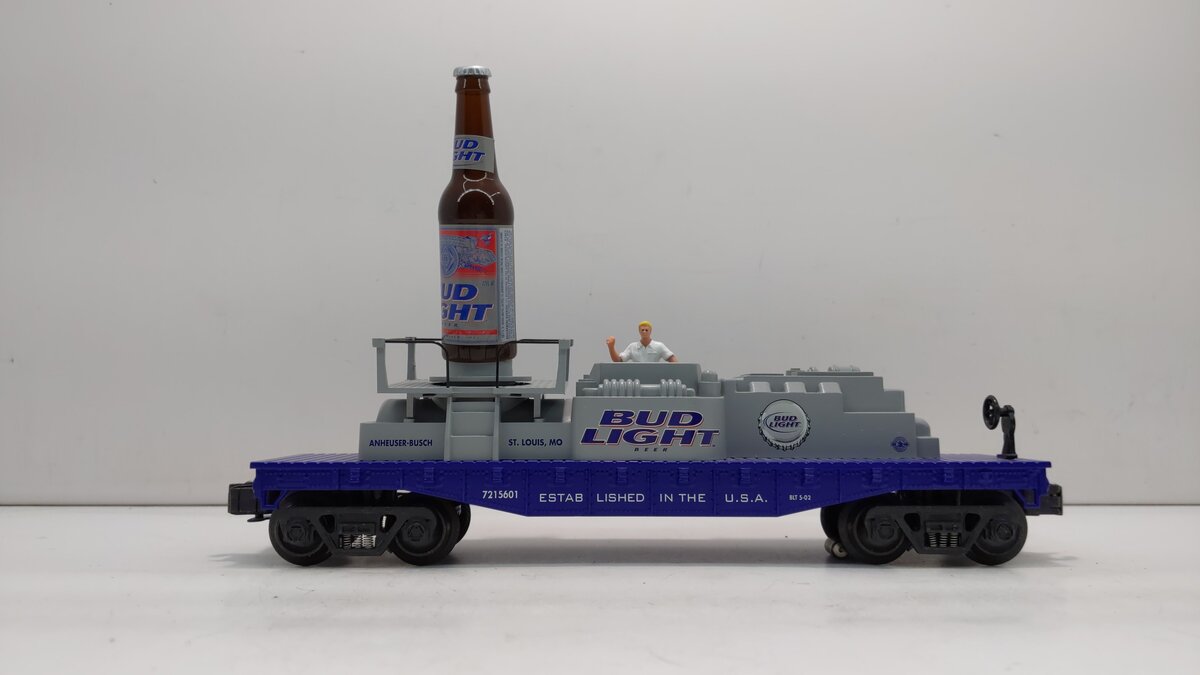 K-Line K721-5601 O Gauge Bud Light Operating Rotating Bottle Car LN/Box