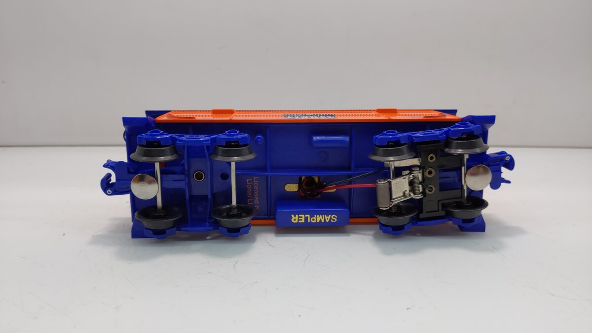 Lionel TMT-18405 O Gauge Flatbed Toy Truck with Operating Lights-Sound Caboose LN/Box
