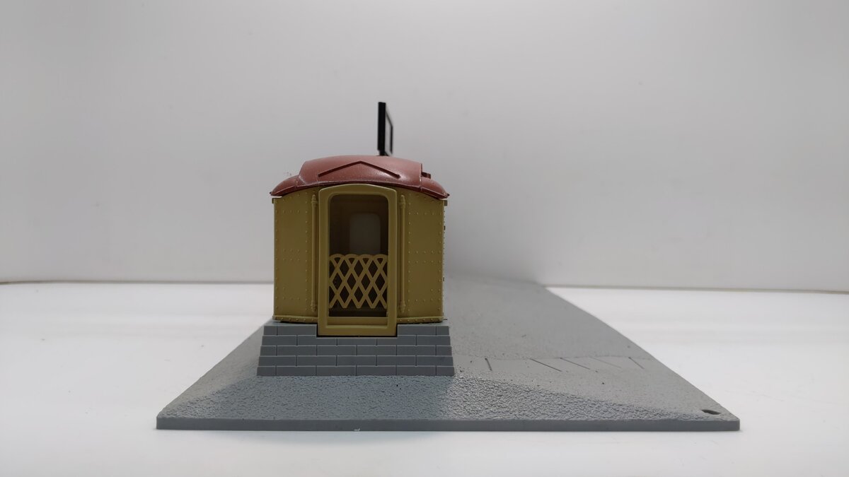 Lionel 6-12722 O Gauge Illuminated Roadside Diner w/Smoke Stack LN/Box