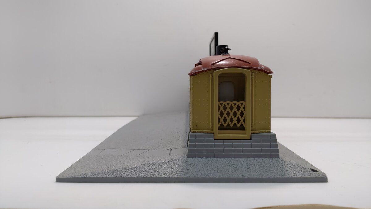 Lionel 6-12722 O Gauge Illuminated Roadside Diner w/Smoke Stack LN/Box