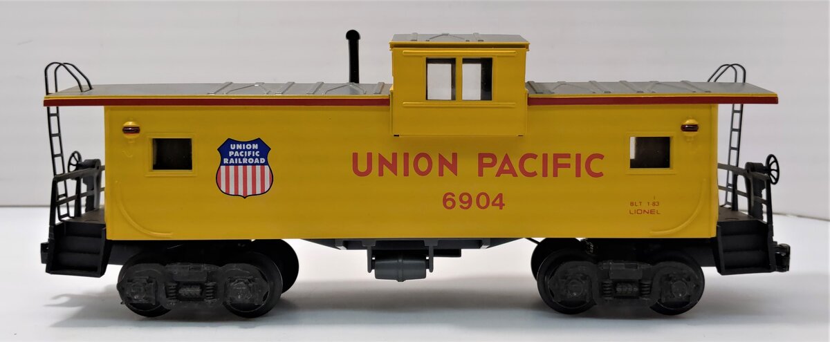 Lionel 6-6904 "O-Gauge" Union Pacific Extended Vision Caboose LN/Box