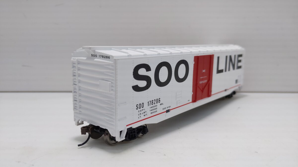 Walthers 931-1671 HO Soo Line 50' Plug-Door Boxcar #178286 - Ready To Run LN/Box