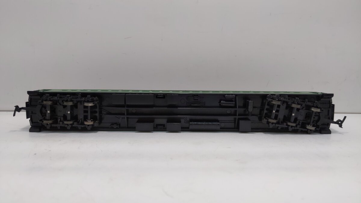 IHC 49631 HO Scale Southern Crescent Limited Heavyweight Coach Car #1564 LN/Box