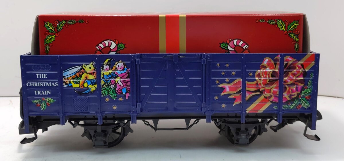 LGB 42210 G Scale The Christmas Train Blue Gondola w/Red Gift Box Load LN/Box