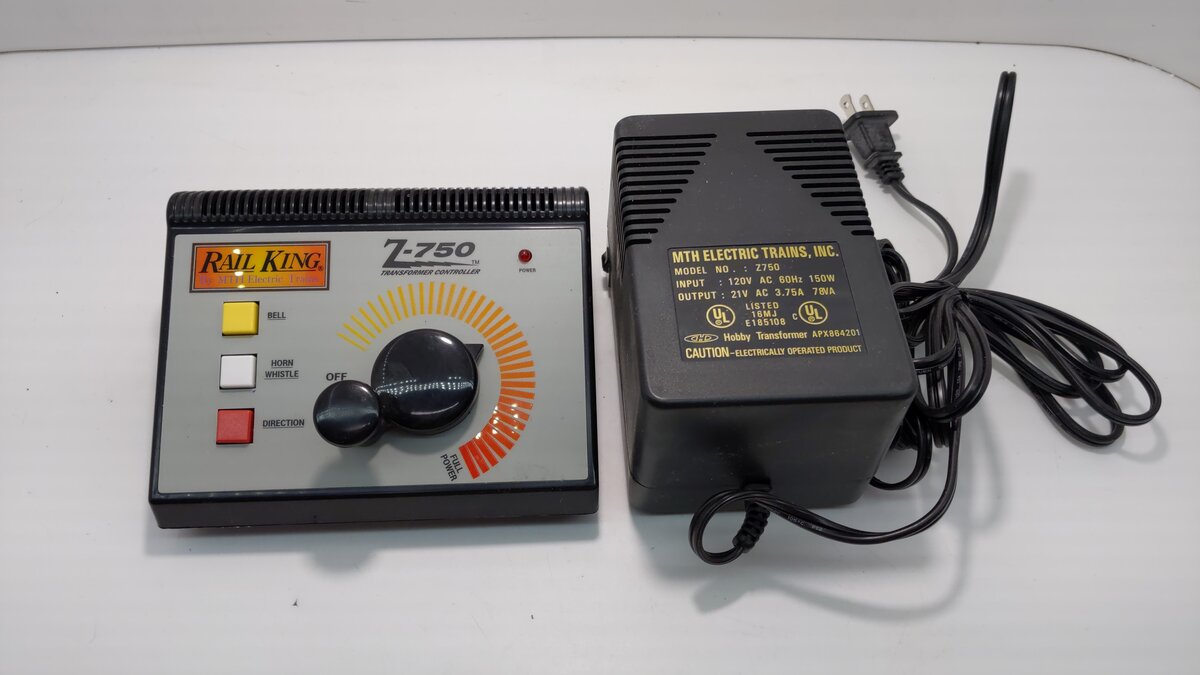 MTH 40-750 Z-750 Hobby Transformer with Controller LN/Box