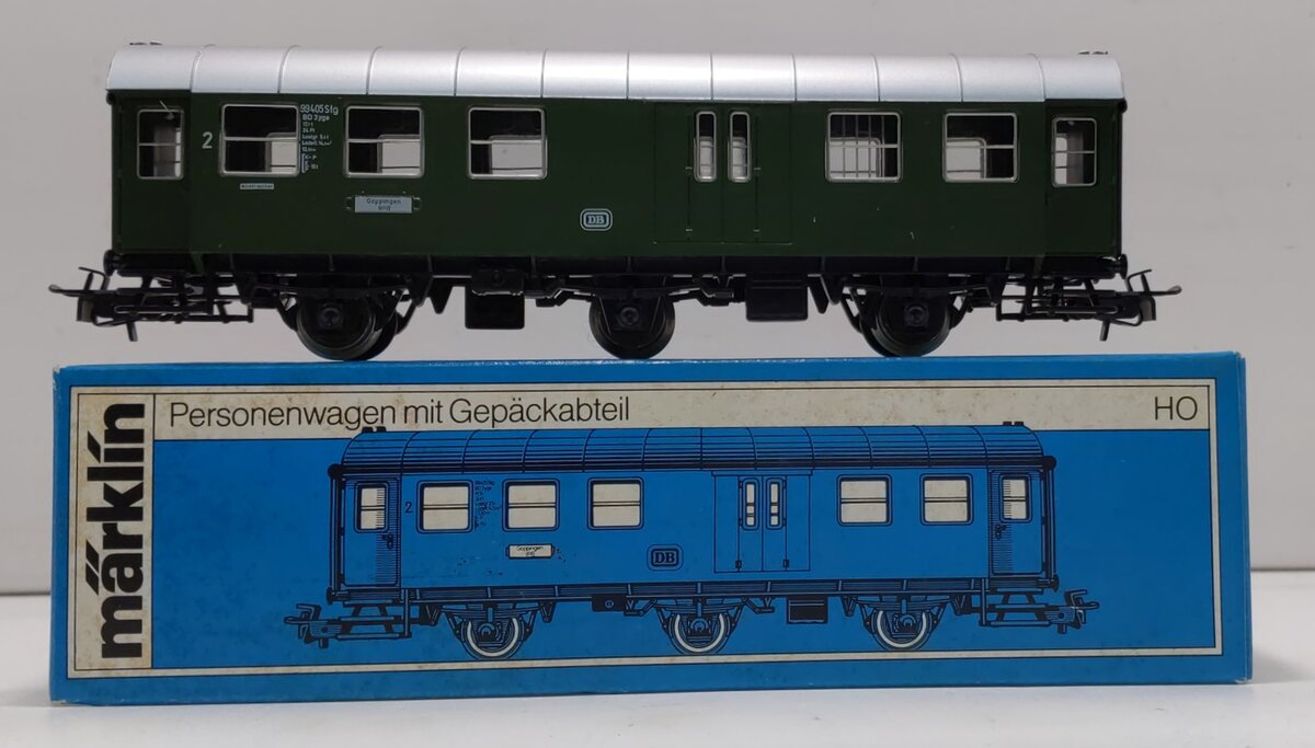 Marklin 4080  HO Scale DB Passenger Car LN/Box