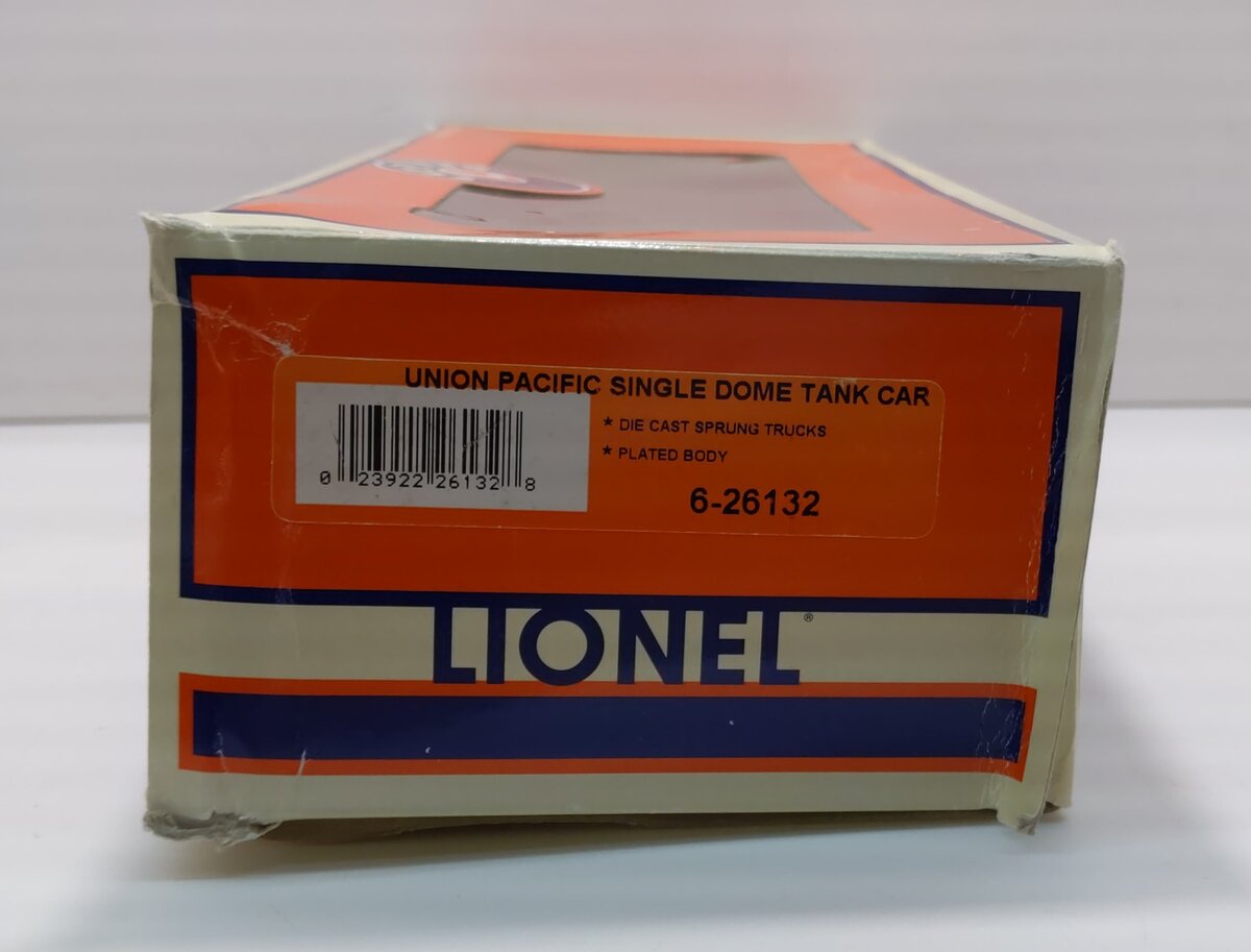 Lionel 6-26132 O Gauge Union Pacific Single Dome Chrome Tank Car #69015 LN/Box