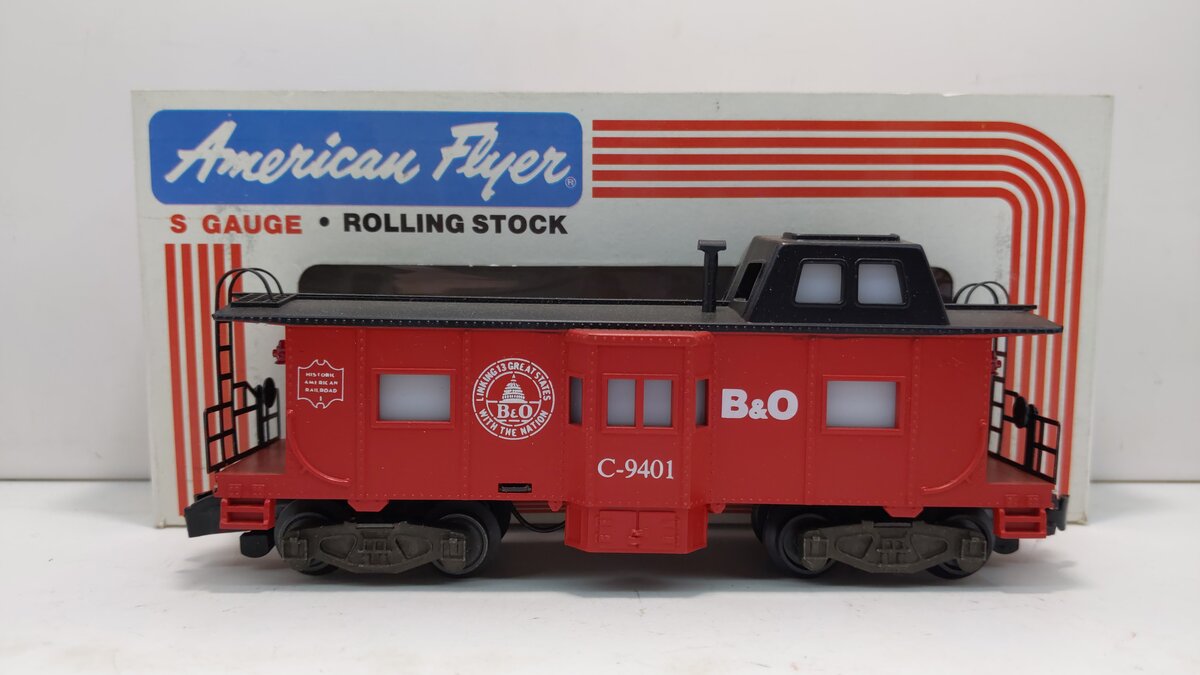 American Flyer 4-9401 S Gauge Baltimore & Ohio Bay Window Illuminated Caboose EX/Box