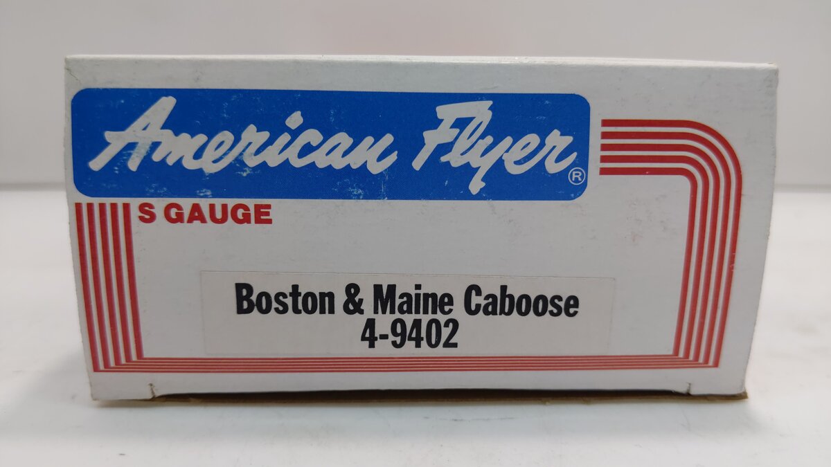 American Flyer 4-9402 S Gauge Boston & Maine Bay Window Caboose EX/Box