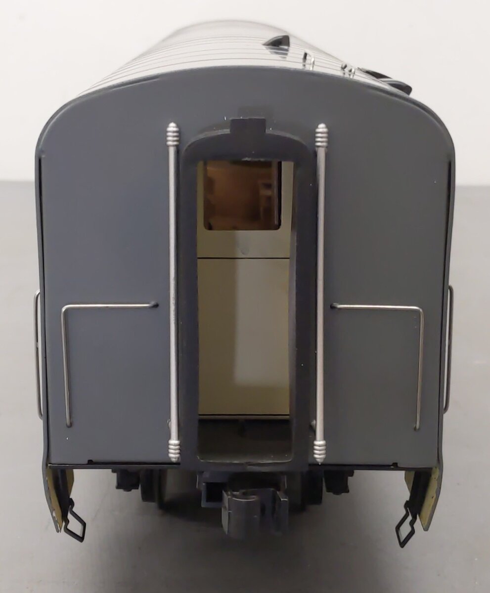Accucraft AL34-372 1 Gauge Southern Pacific Observation Car in Lark Gray EX/Box