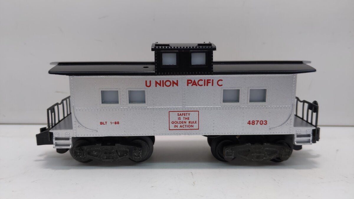American Flyer 6-48703 S Gauge Union Pacific Square Window Illuminated Caboose LN/Box