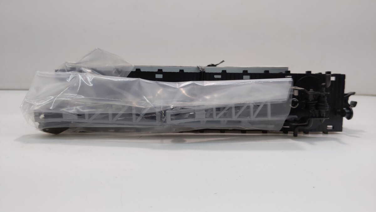 American Flyer 6-49009 S Scale American Flyer Lines Flatcar with Derrick Load