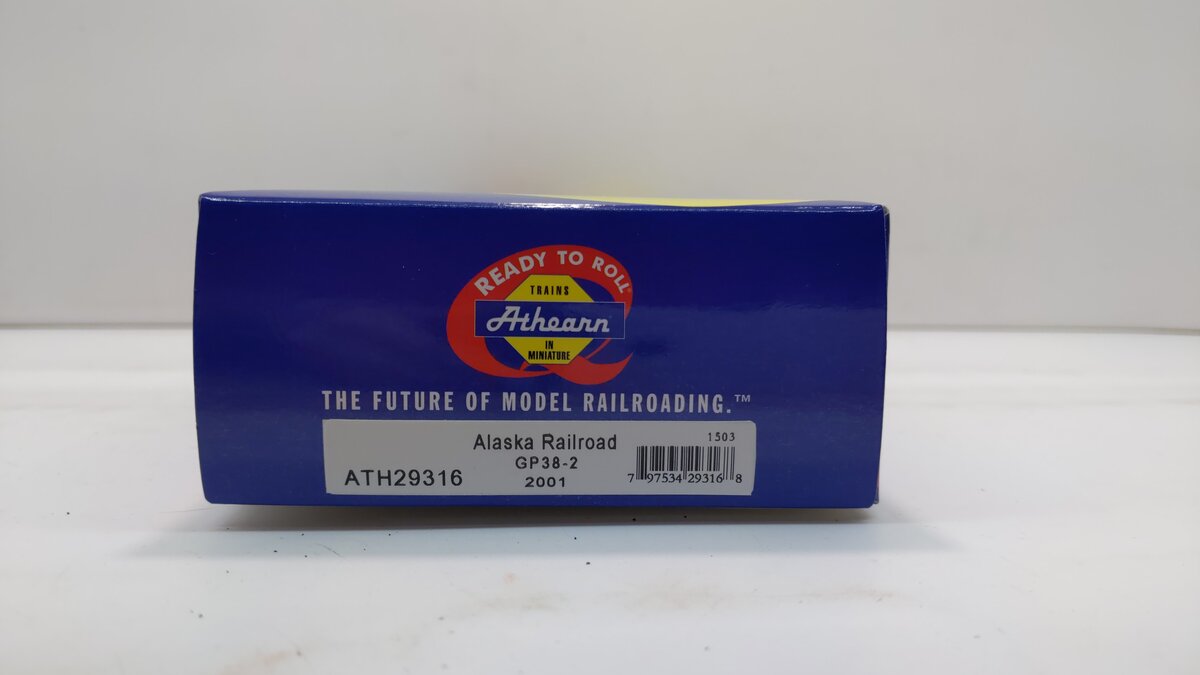 Athearn 29316 HO Alaska Railroad RTR GP38-2 Diesel Locomotive #2001 LN/Box