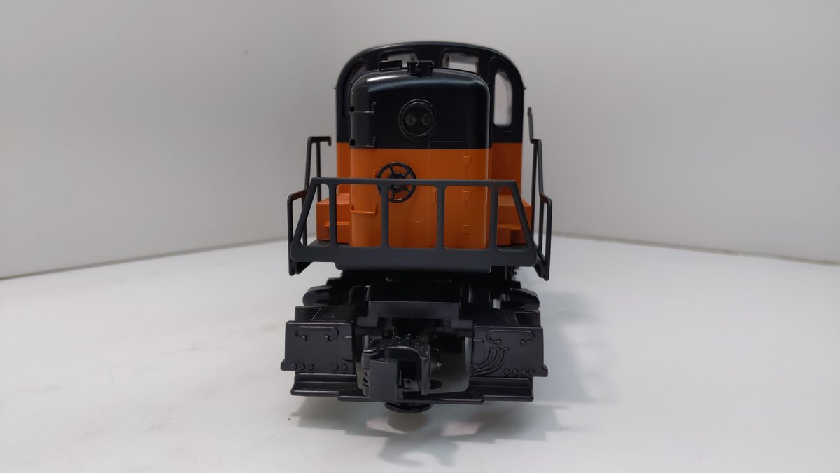 Lionel 6-18833 Milwaukee Road RS-3 Diesel Locomotive #2487 LN/Box