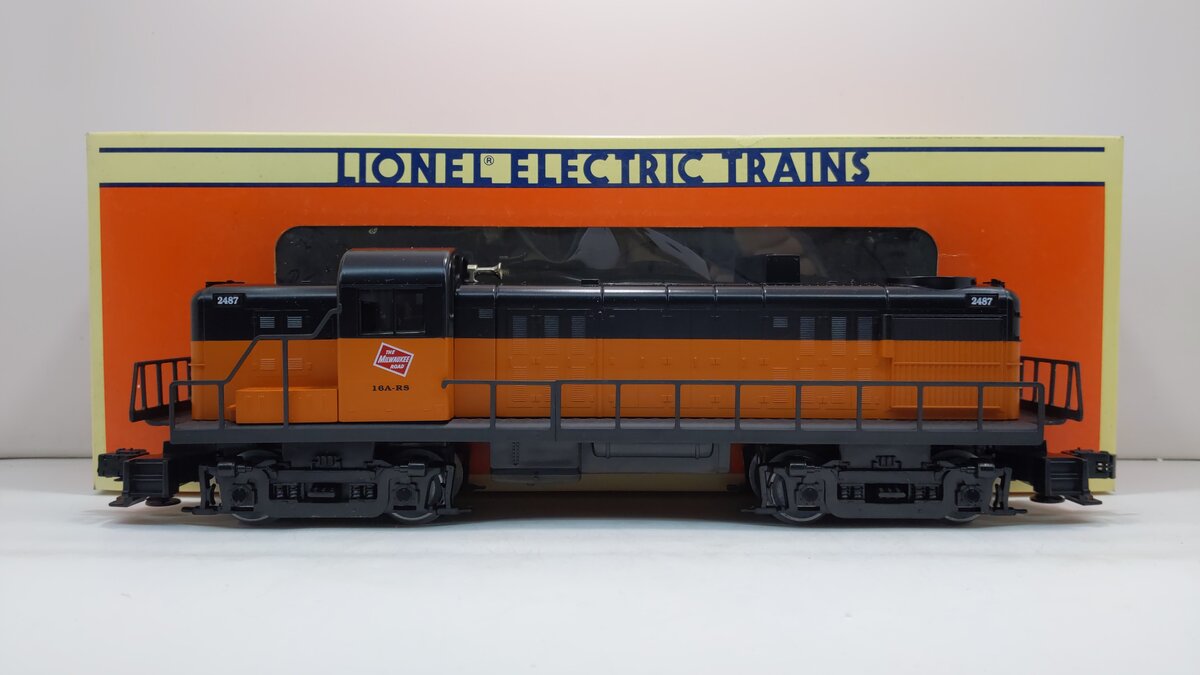 Lionel 6-18833 Milwaukee Road RS-3 Diesel Locomotive #2487 EX/Box