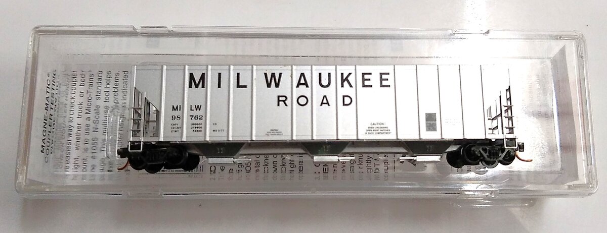 Micro-Trains 09900050 N Milwaukee Road 3-Bay Evans Covered Hopper #98762 LN/Box