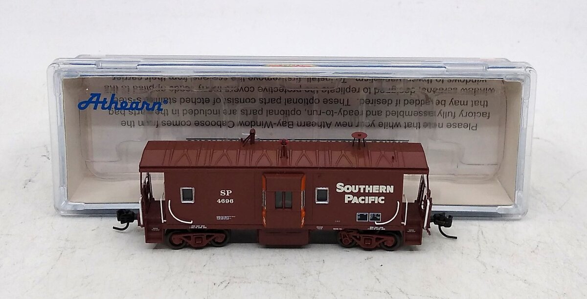 Athearn 23235 N Southern Pacific Bay Window C-50-8 Caboose #4696