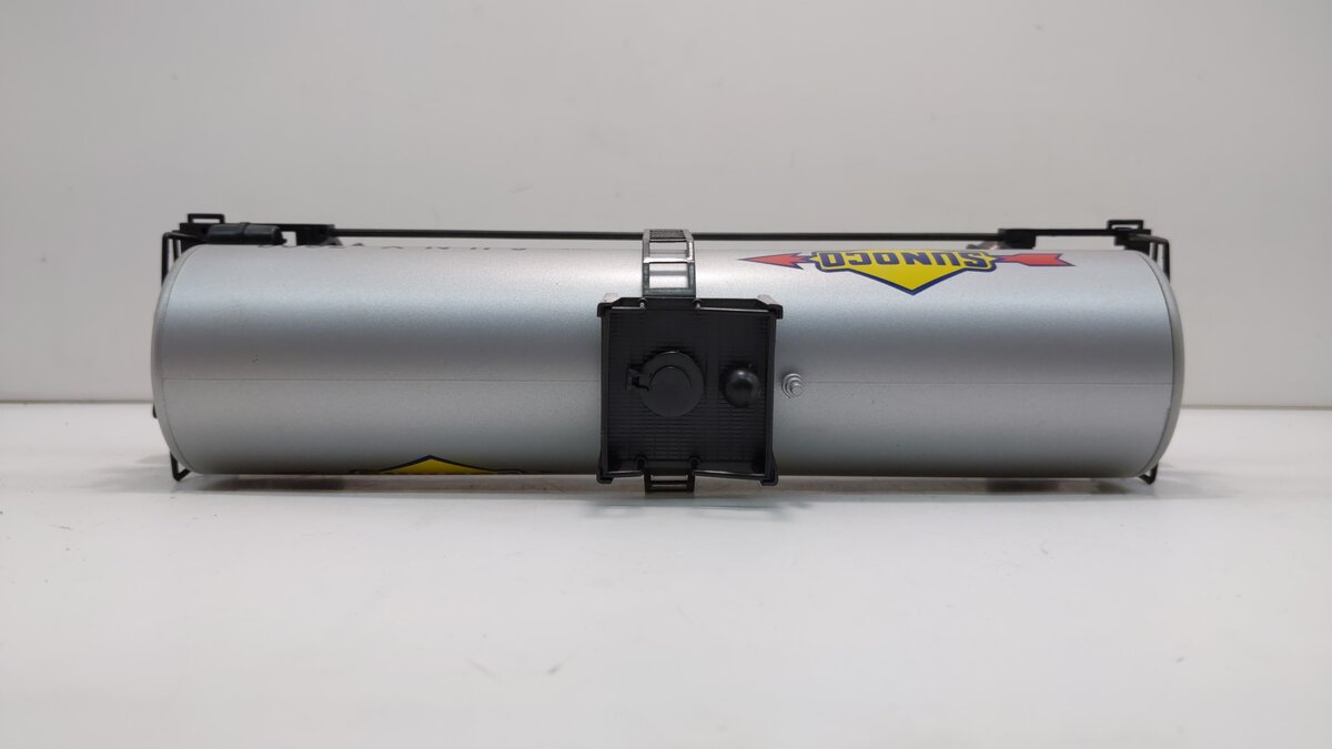 Lionel 6-17910 O Gauge Sunoco Unibody Tank Car #7900 LN/Box