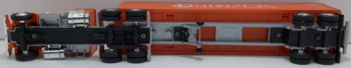 Lionel 6-12725 O Lionel Tractor and Trailer LN/Box