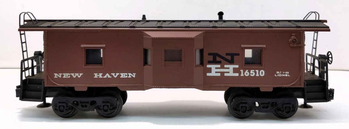 Lionel 6-16510 O New Haven Bay Window Caboose with Lighted Interior #16510 LN/Box