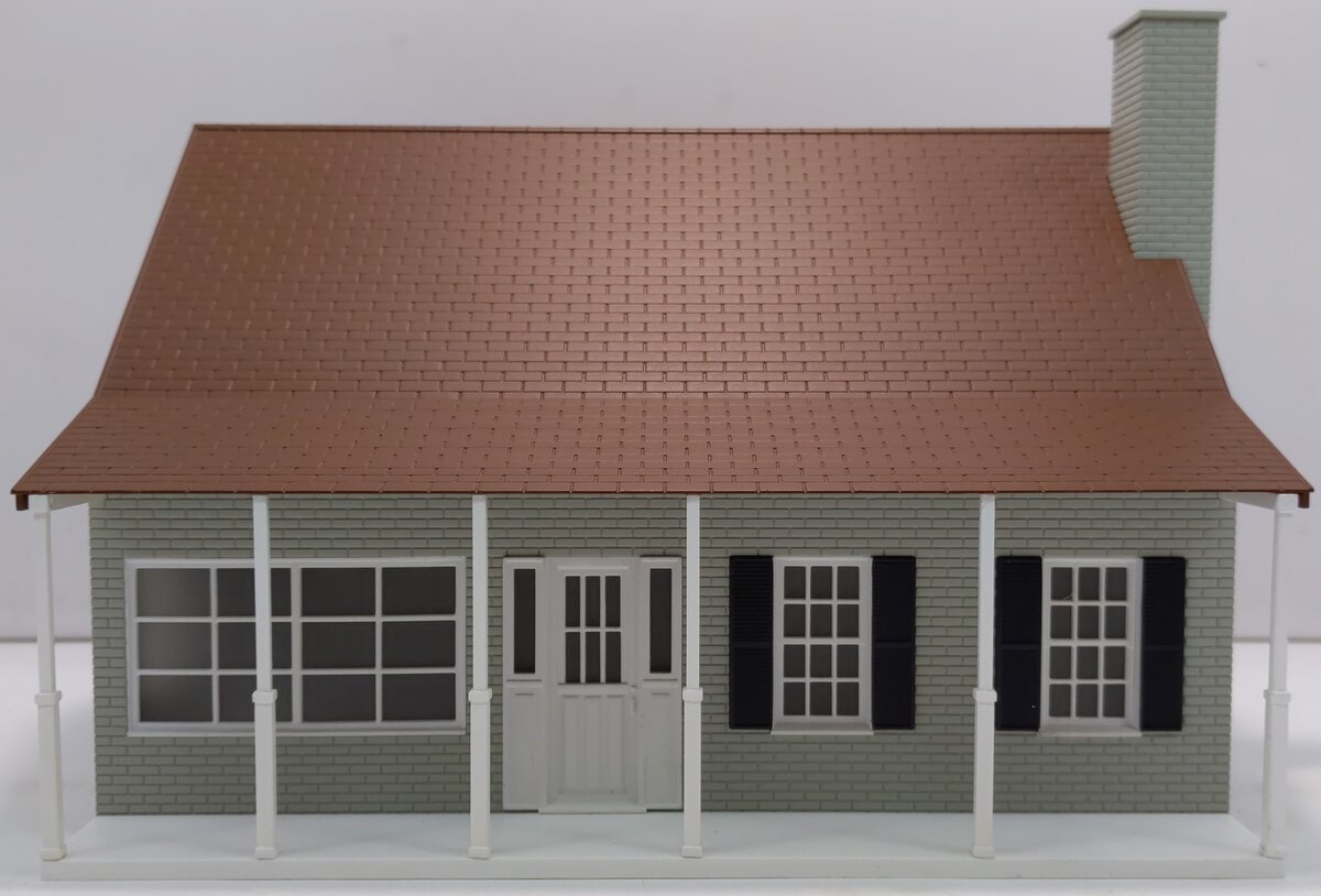 Lionel 6-34108 O Suburban House with Light LN/Box