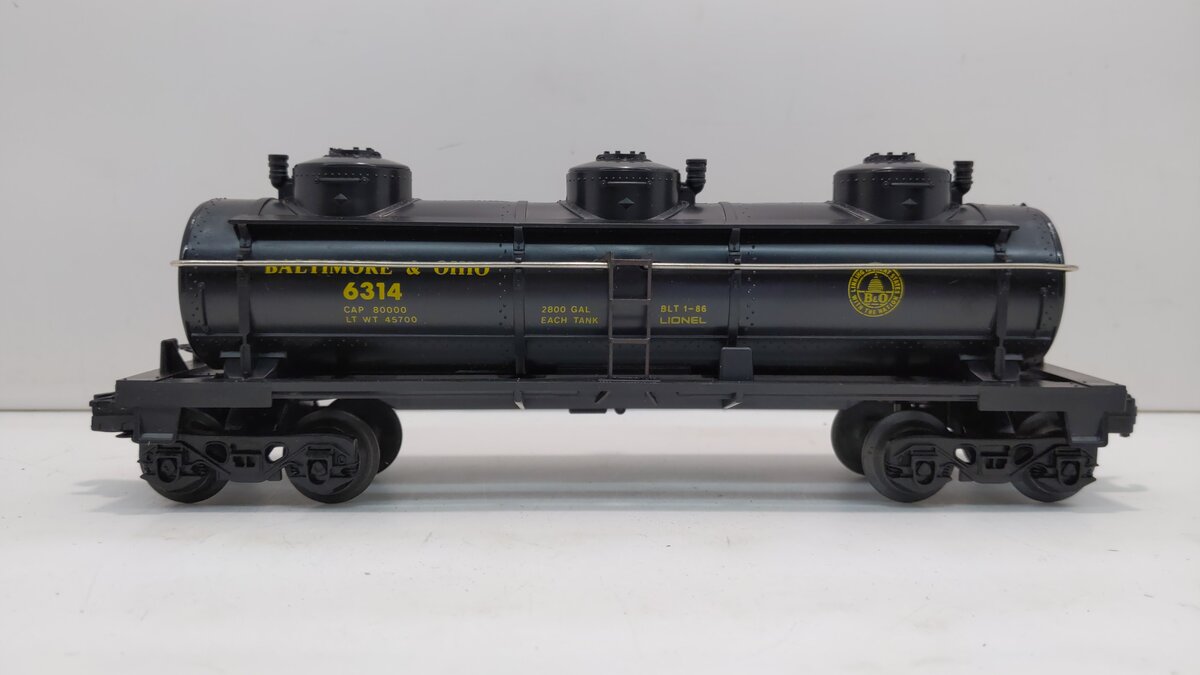 Lionel 6-6314 O Gauge Baltimore & Ohio Triple Dome Tank Car