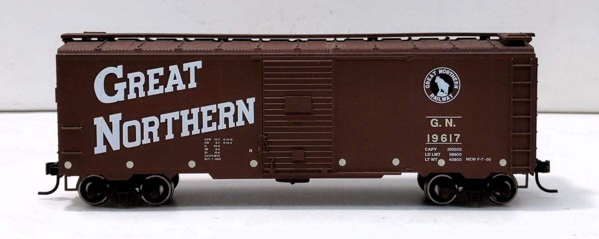 Athearn 70470 HO Scale Great Northern 40' Youngstown Door Boxcar #19617