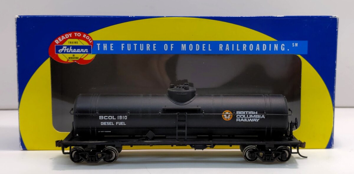 Athearn 73195 HO Scale British Columbia Railway Single Dome Tank Car #1910