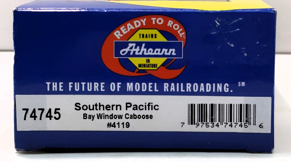 Athearn 74745 HO RTR Bay Window Caboose, SP #4119
