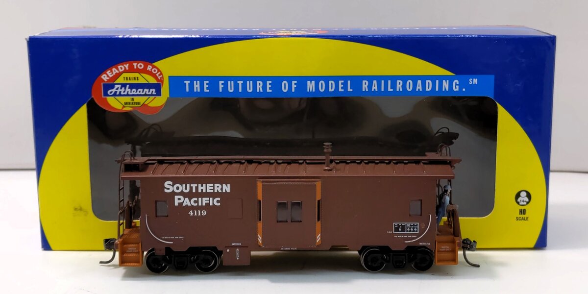 Athearn 74745 HO RTR Bay Window Caboose, SP #4119