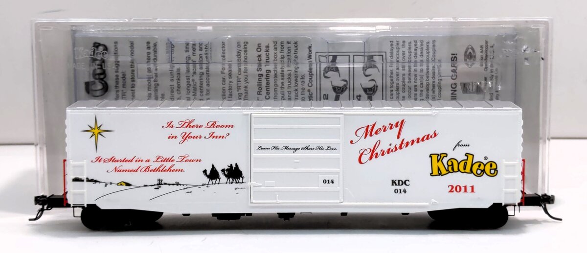 Kadee 6914 HO Scale KDC 2011 Christmas PS-1 50' Boxcar #014 w 10' Doors