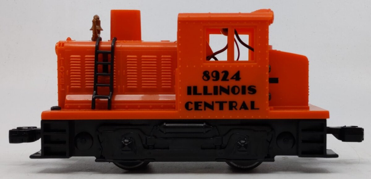 Lionel 6-18924 O Gauge Illinios Central Industrial Engine LN/Box