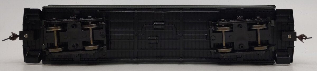 Bachmann 26399 On30 Painted & Unlettered Coach w/Lighted Interior LN/Box