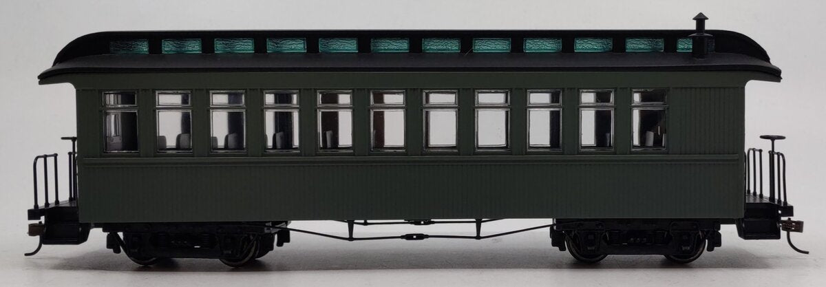 Bachmann 26399 On30 Painted & Unlettered Coach w/Lighted Interior LN/Box