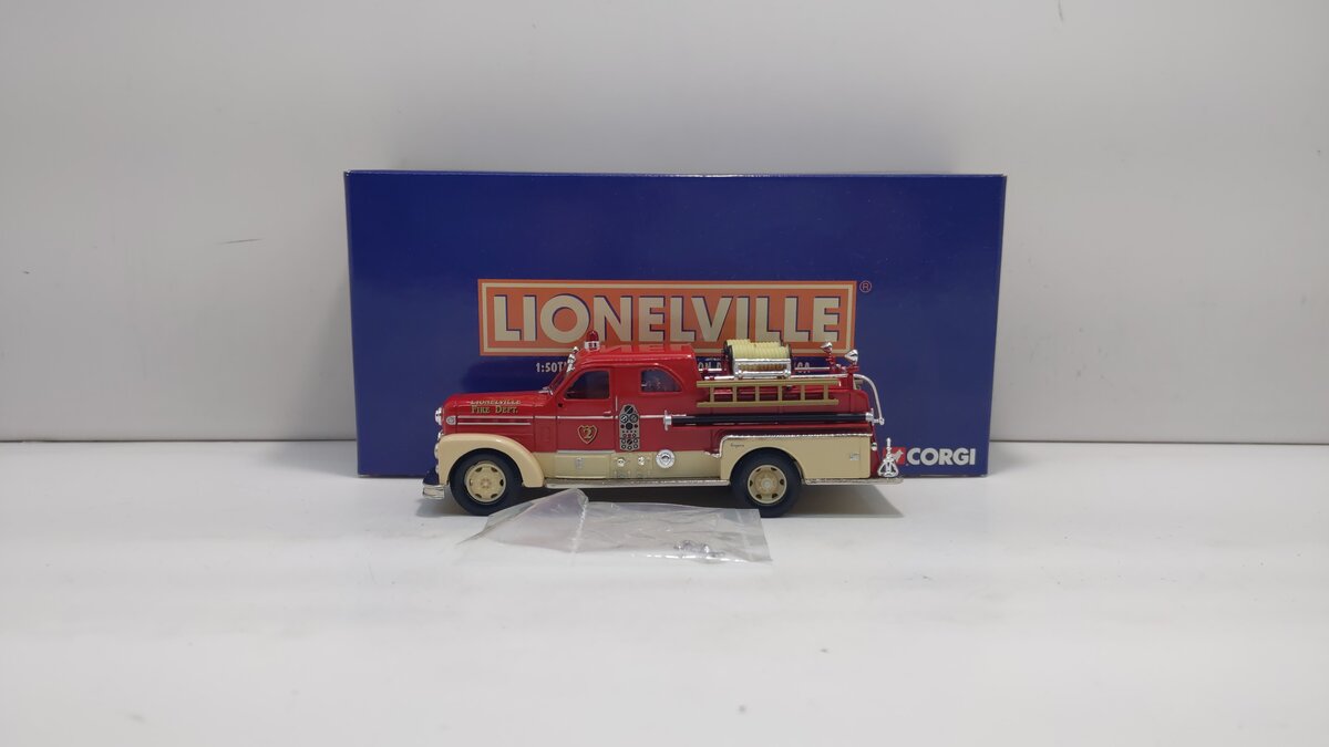 Corgi US50505 1:50 Scale Lionelville Seagrave 70th Anniversary Fire Engine