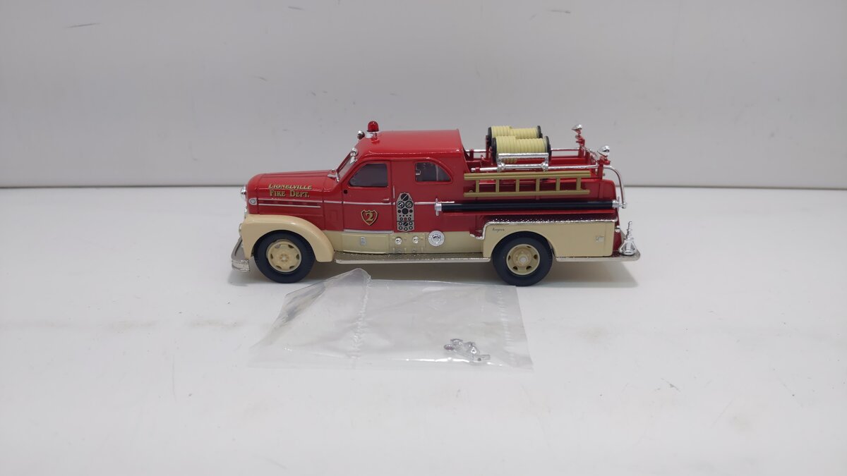 Corgi US50505 1:50 Scale Lionelville Seagrave 70th Anniversary Fire Engine