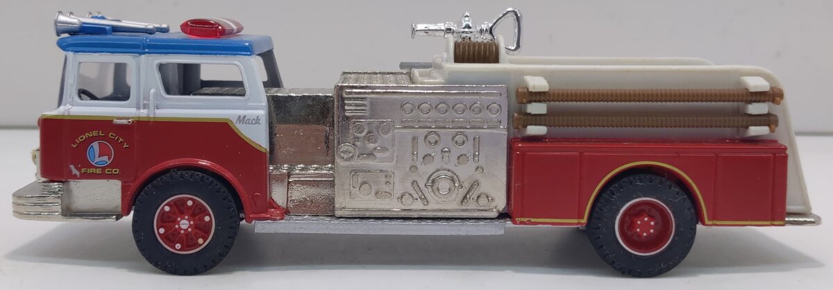 Corgi 52002 1:50 Lionel City Mack CF Pumper Fire Truck Emergency Vehicle