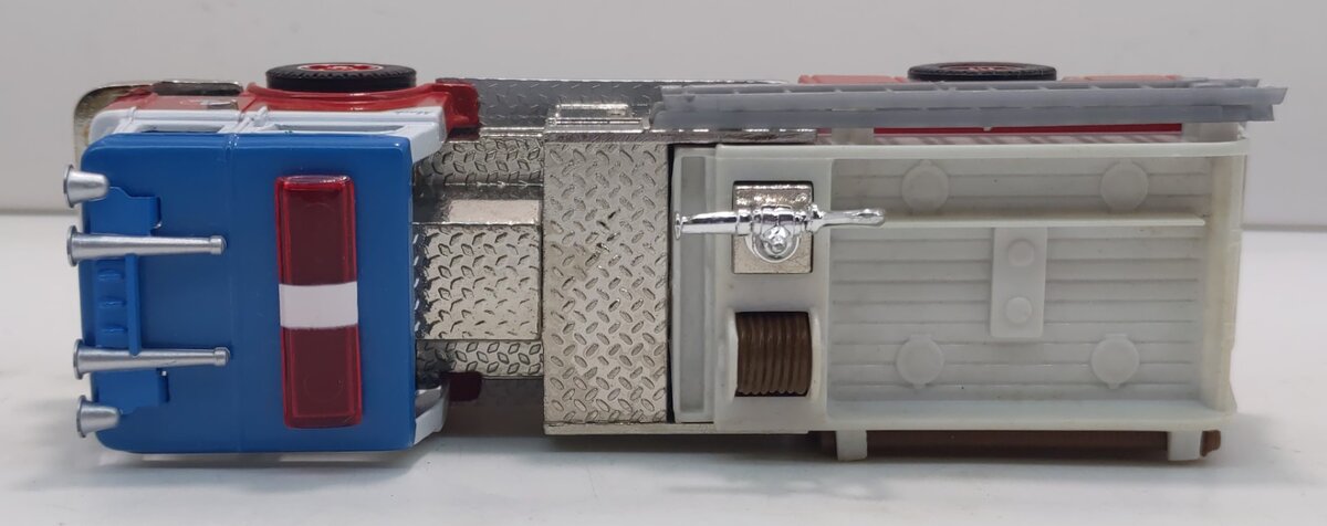 Corgi 52002 1:50 Lionel City Mack CF Pumper Fire Truck Emergency Vehicle
