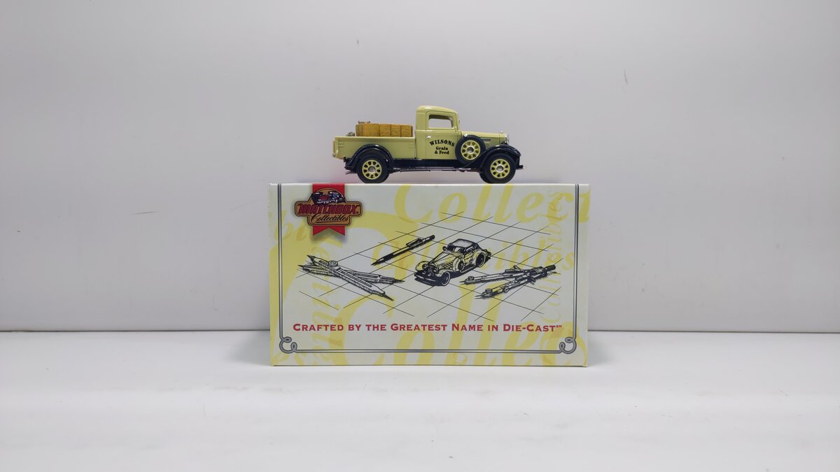 Matchbox YYM38039 1:43 Scale Wilson's Grain & Feed 1934 International Pickup