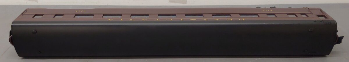 USA Trains R31021 Pennsylvania Streamlined Coach #4110 - Metal Wheels/Box