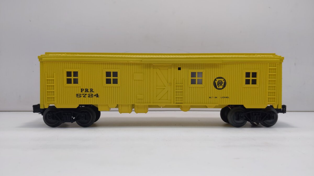Lionel 6-5724 O Gauge Pennsylvania Illuminated Bunk Car #5724