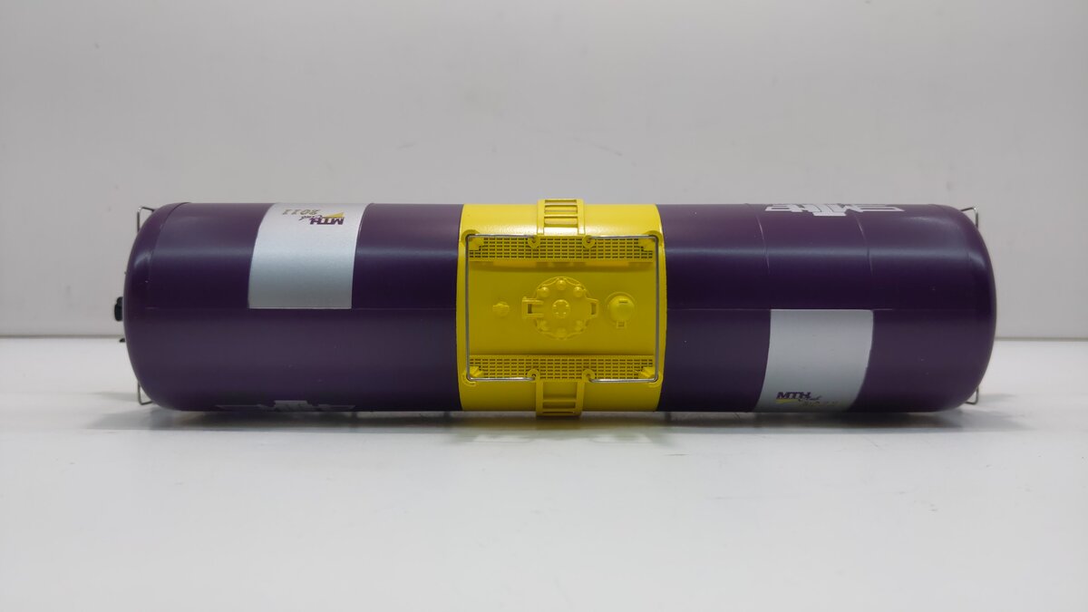 MTH 30-73348 O Gauge MTHRRC Modern Tank Car #2011 LN/Box