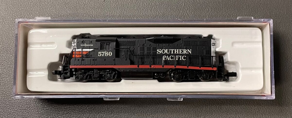 Atlas 48330 N Scale Southern Pacific GP-9 Diesel Locomotive #5780 LN/Box