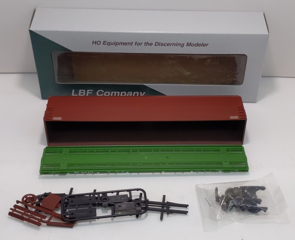 LBF Company 1803-1 HO Scale Boeing Skybox & Burlington Northern Flat Car Kit