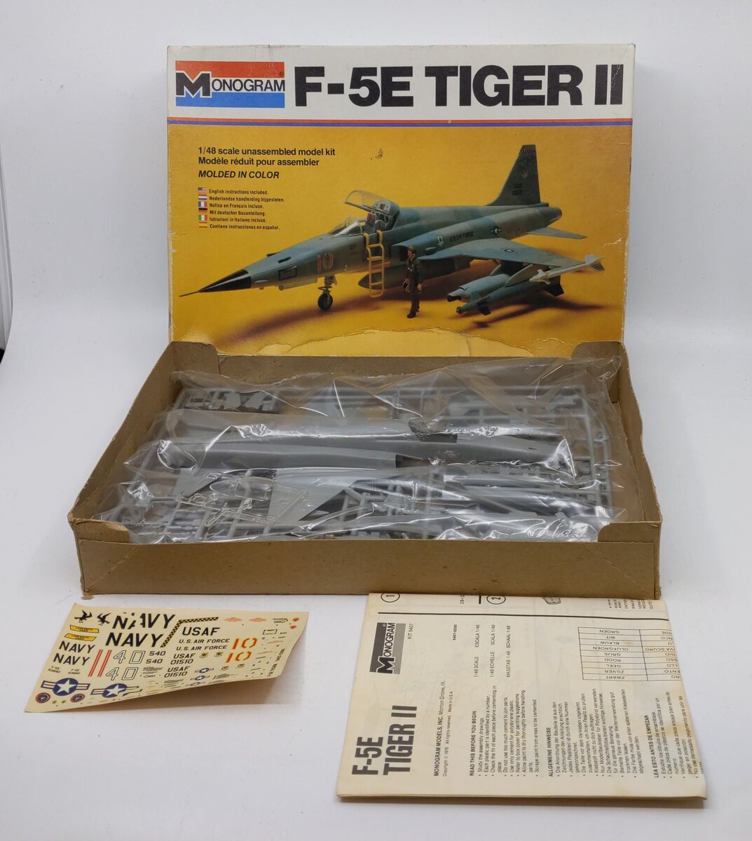 Monogram 5407 1/48 Scale F-5E Tiger II Military Aircraft Plane Model Kit