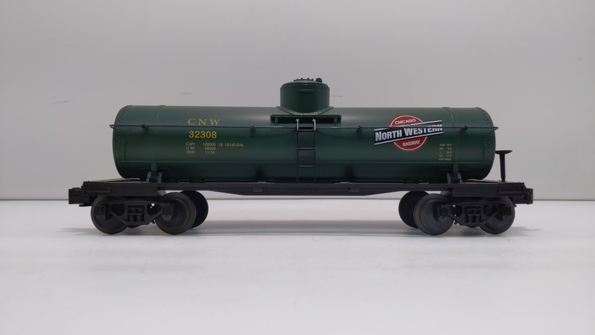 MTH 30-7307 O Gauge Chicago & Northwestern Semi-Scale Tank Car #32308 NIB