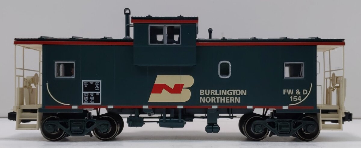 Atlas 7606 O Burlington Northern Extended Vision Caboose #154 - 2-Rail LN/Box