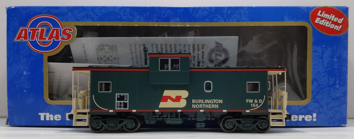 Atlas 7606 O Burlington Northern Extended Vision Caboose #154 - 2-Rail LN/Box